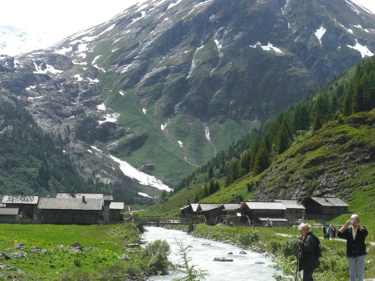 Haus Trojer Appartement Matrei in Osttirol Buitenkant foto